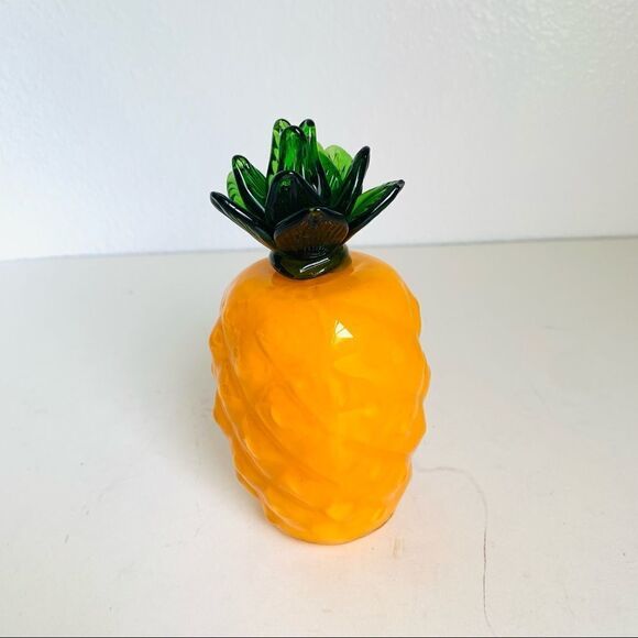 Art Glass Pineapple  - Picture 1 of 4
